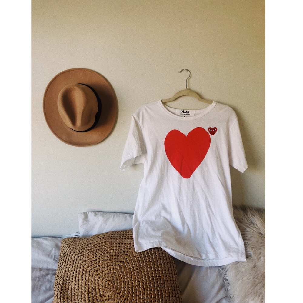 Women’s comme de garcons shirt size M